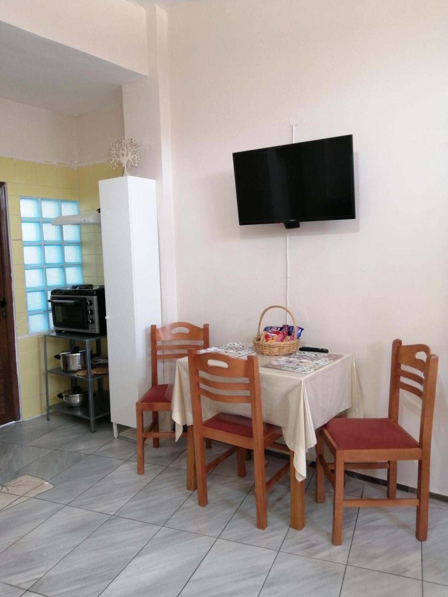 Ferienwohnung Waterway View Galatás Exterior foto
